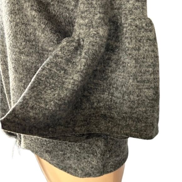 Anthropologie Caution To The Wind Grey Bell Sleeves knotted at Waist Size Small - Picture 6 of 7